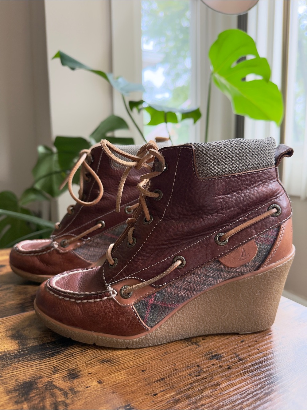Sperry Leather Pink Green Plaid Wedge Ankle Boots Brown Women 6M